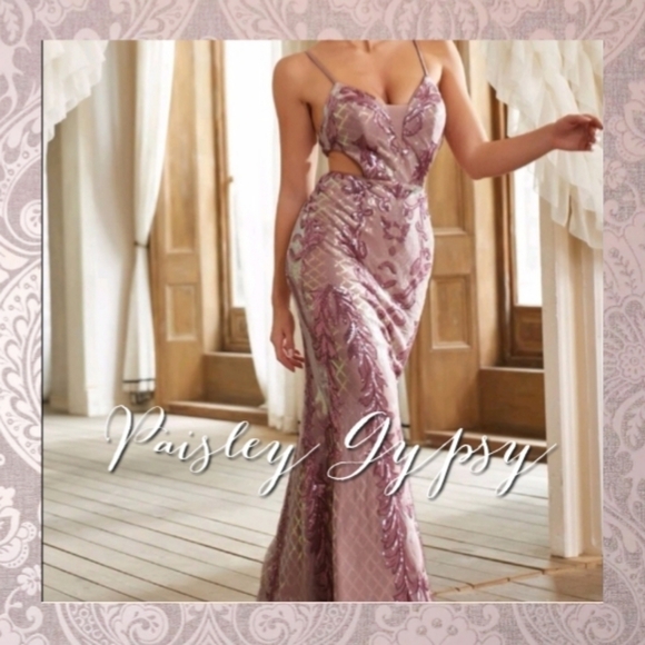 Premium Brand And Quality Special Event Maxi Dress in Blush Pink - Picture 7 of 15